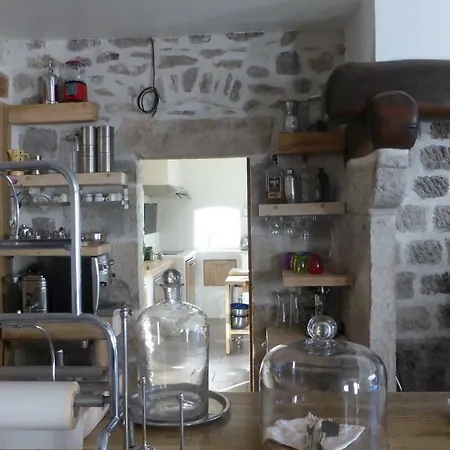 Du Pilat Bed & Breakfast 3*